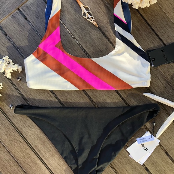 🌴🔆HURLEY- REVERSIBLE MRITIME BIKINI SET🔆🌴 - Picture 7 of 15